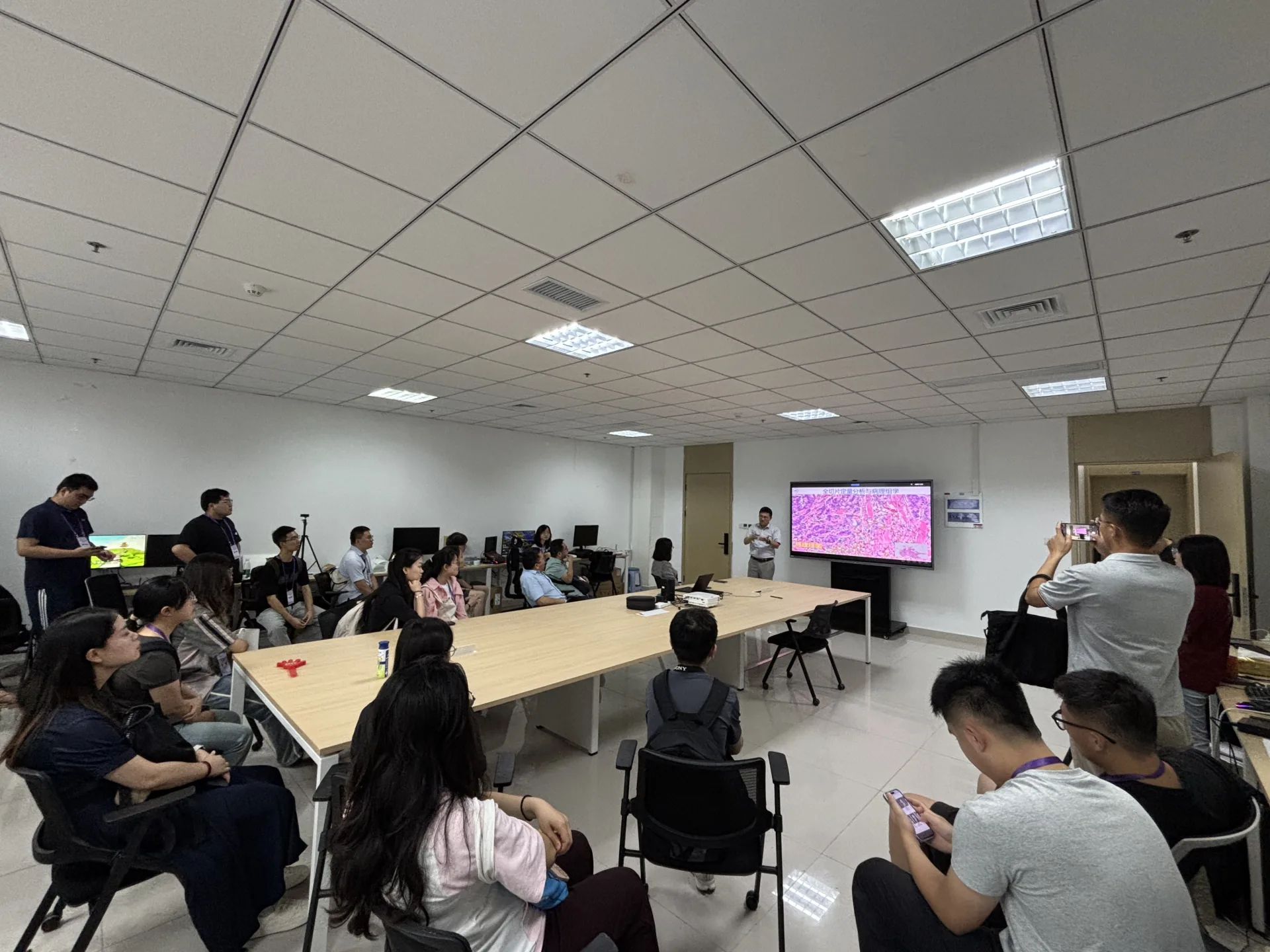 The closing ceremony of the 3rd Nanjing University Brain Imaging Science and Artificial Intelligence Summer Training Camp was held at our school