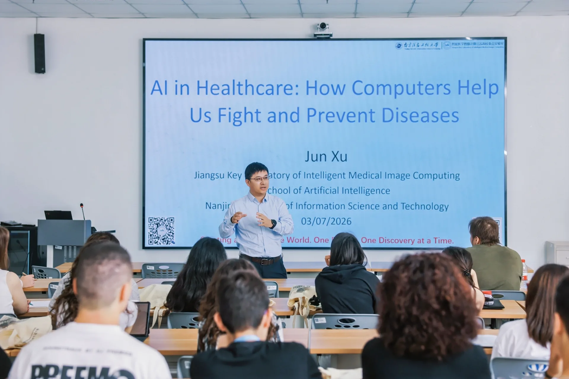 Using intelligence as a bridge to protect life and health | IMIC Lab will undertake the 2026 series of international medical artificial intelligence training courses